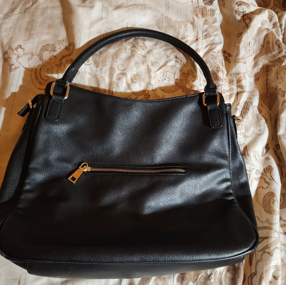 Beautiful Black Purse - Picture 2 of 3